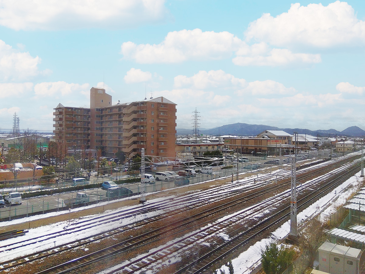 近江八幡駅近くの線路