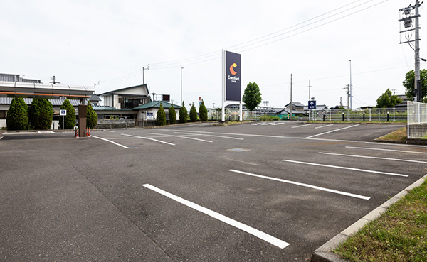 停めやすい無料の青空駐車場